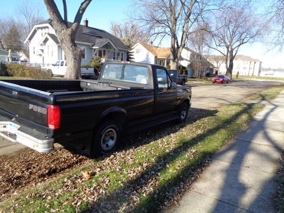 1994 Ford F-150 for sale by owner in Eastpointe
