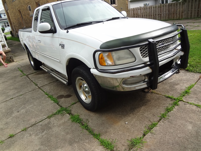 1998 Ford F-150 for sale by owner in ERIE