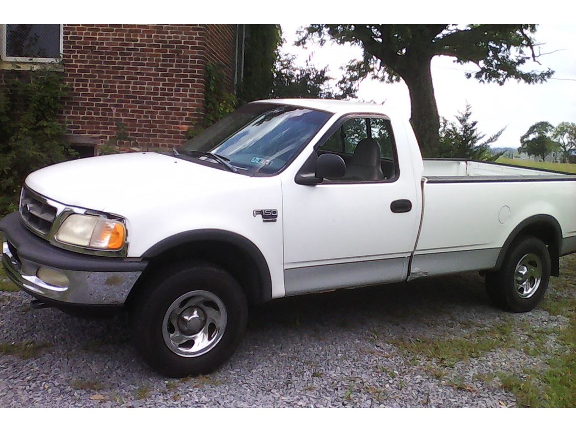 1998 Ford F-150 for sale by owner in Newville