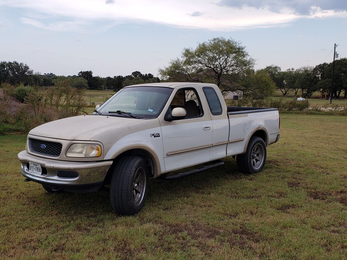 1997 Ford F-150 Supercrew for sale by owner in Cleburne