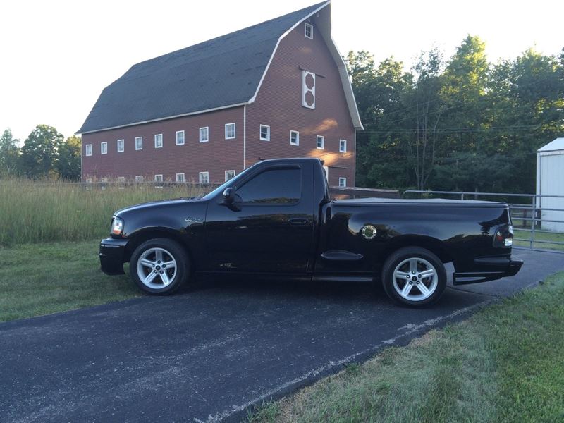 2003 Ford F150 SVT Lightning by Owner in Northville, MI 48168