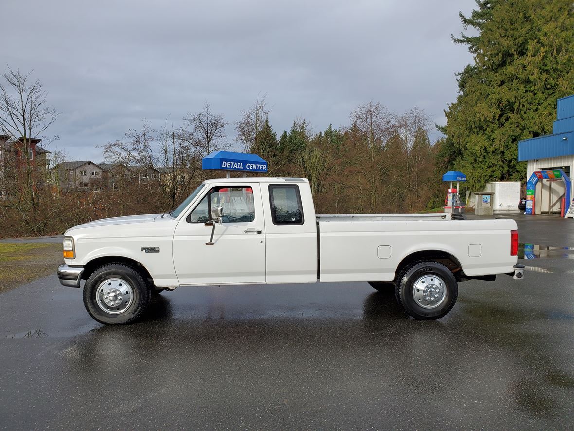1995 Ford F-250 Super Duty for sale by owner in Blaine