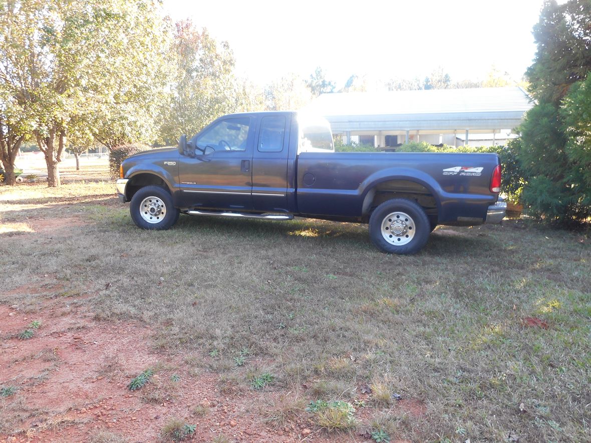1999 Ford F-250 Super Duty for sale by owner in Iva