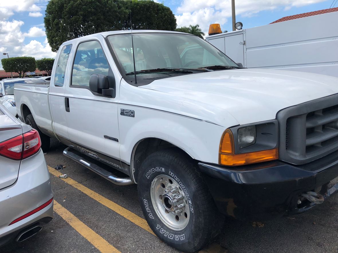 2000 Ford F-250 Super Duty for sale by owner in Miami