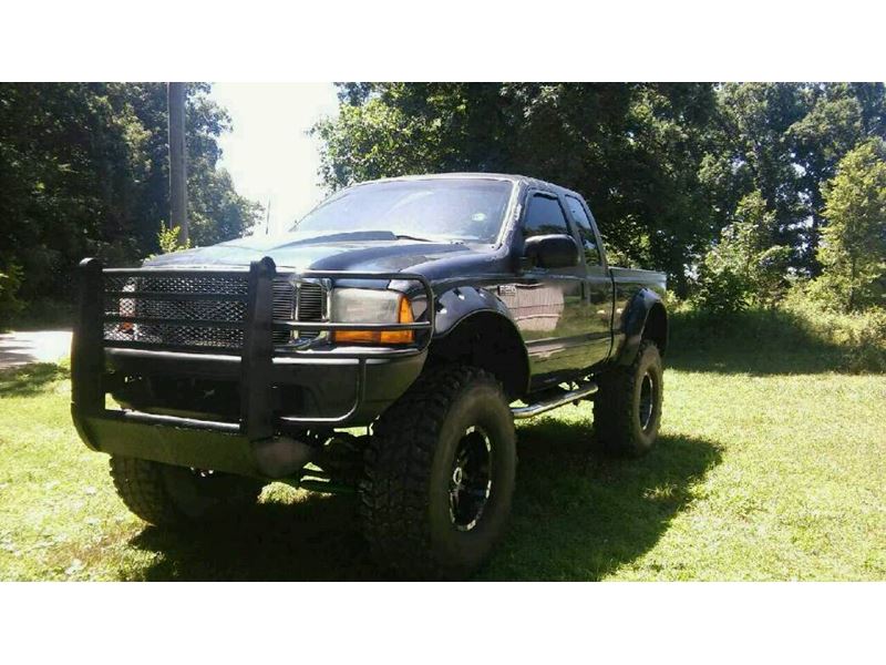 2001 Ford F-250 Super Duty for sale by owner in Bristol