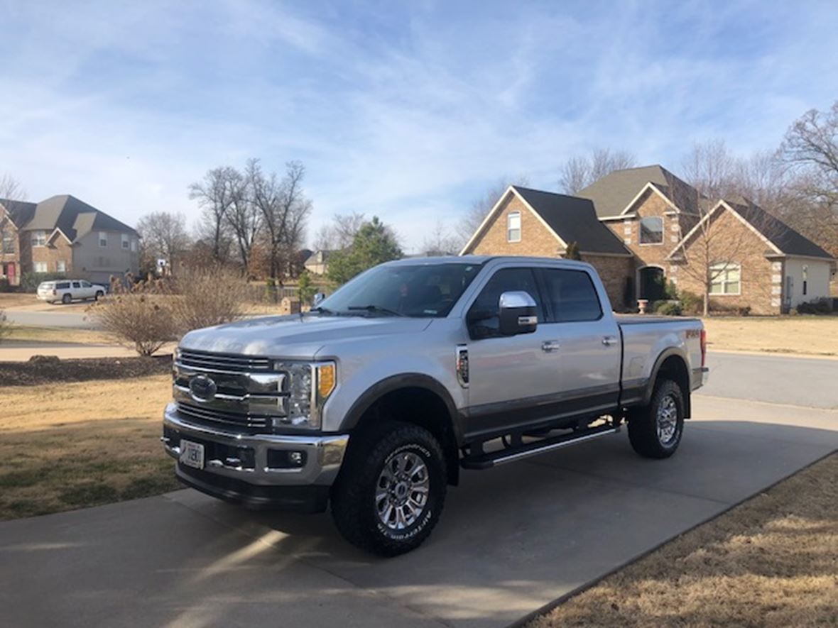 2017 Ford F-250 Super Duty for sale by owner in Carl Junction