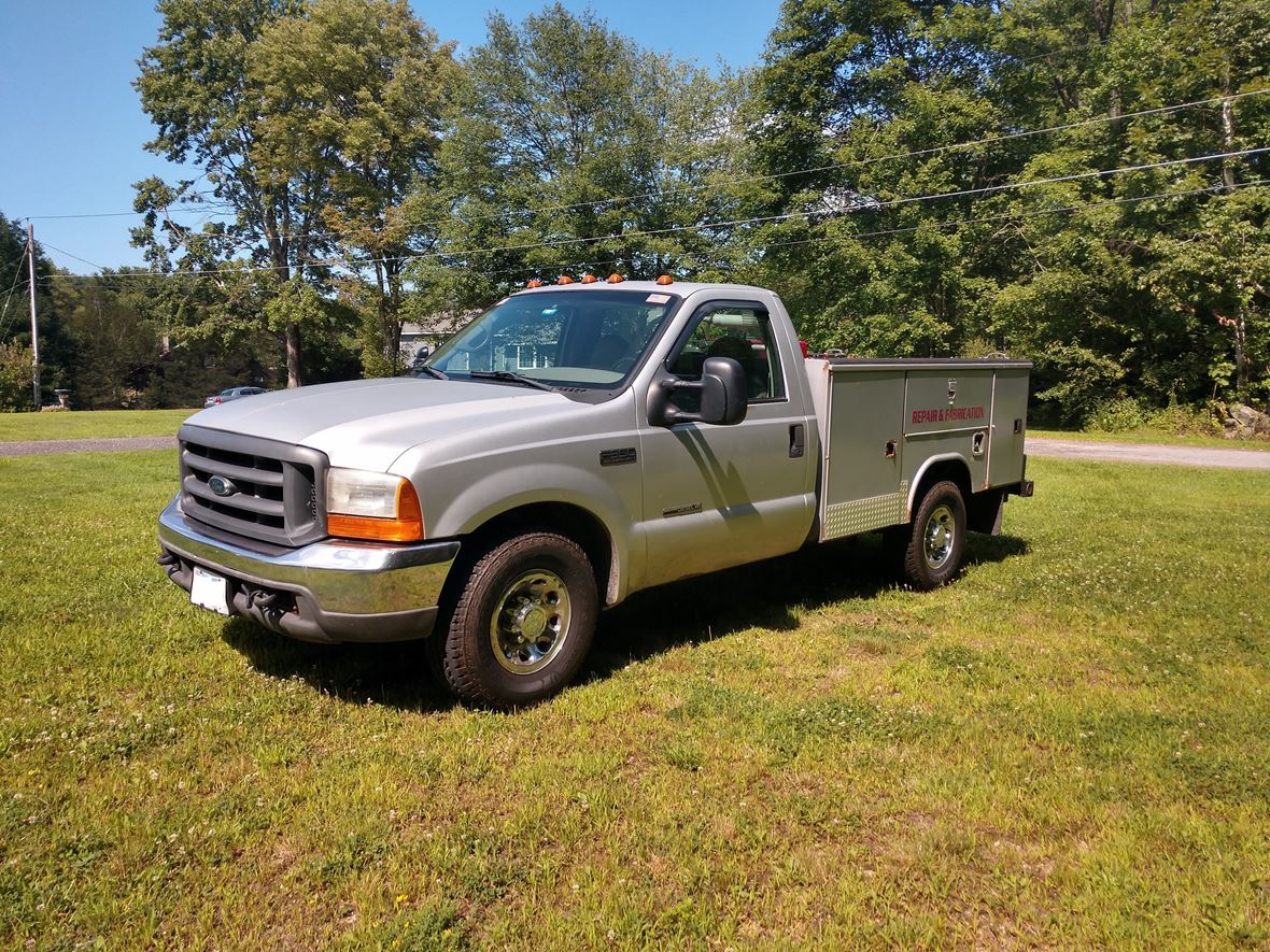 1999 Ford F-350 Super Duty for sale by owner in Hubbardston