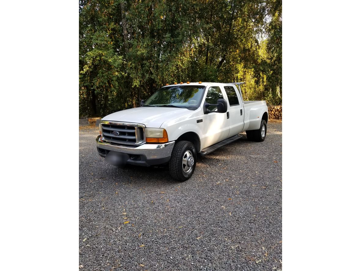 2000 Ford F-350 Super Duty for sale by owner in Redwood Valley