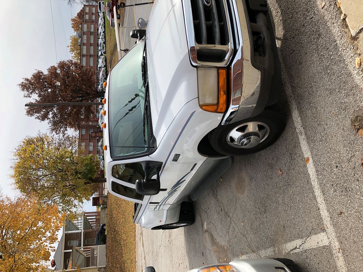 2001 Ford F-350 Super Duty for sale by owner in Leavenworth