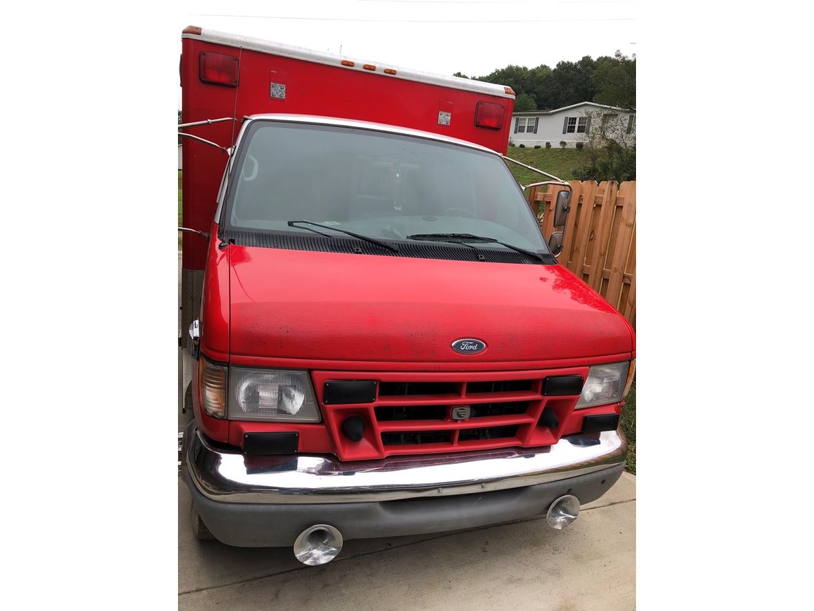 2001 Ford E-450 Super Duty for sale by owner in Berea