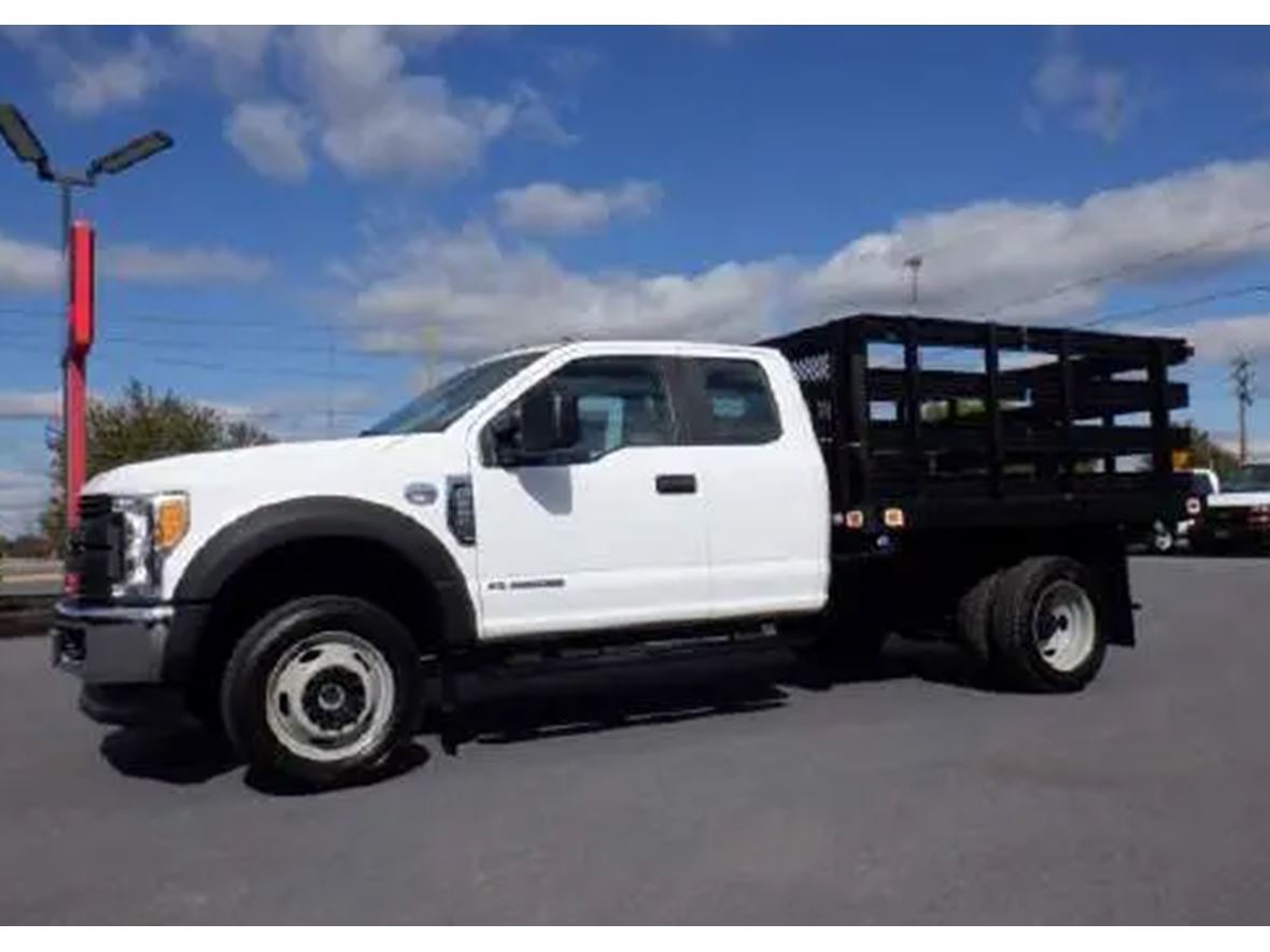 2017 Ford F-550 for sale by owner in Springfield