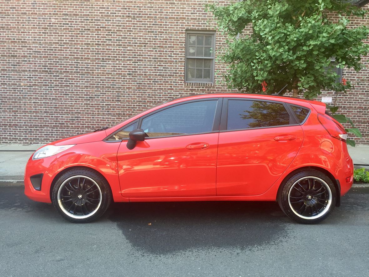 2012 Ford Fiesta for sale by owner in Woodside