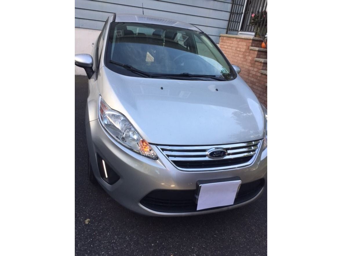 2013 Ford Fiesta for Sale by Owner in South Hackensack, NJ 07606