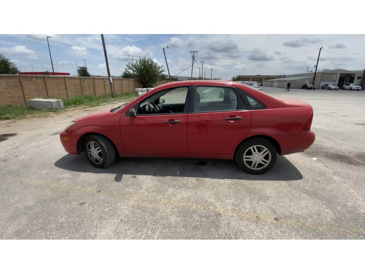 2004 Ford Focus for sale by owner in Fort Worth