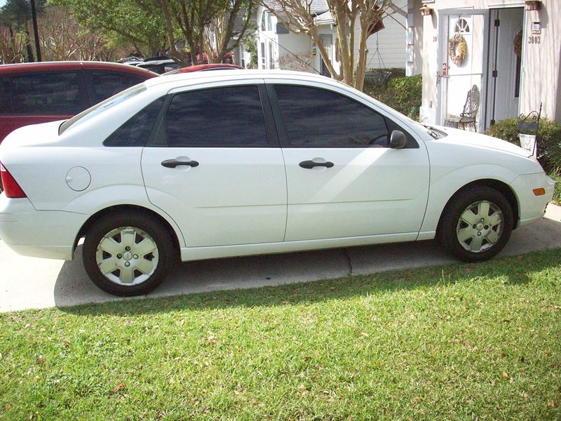 2007 Ford Focus for sale by owner in Tallahassee