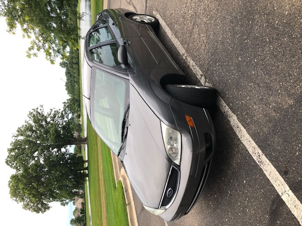 2007 Ford Focus for sale by owner in New Hudson