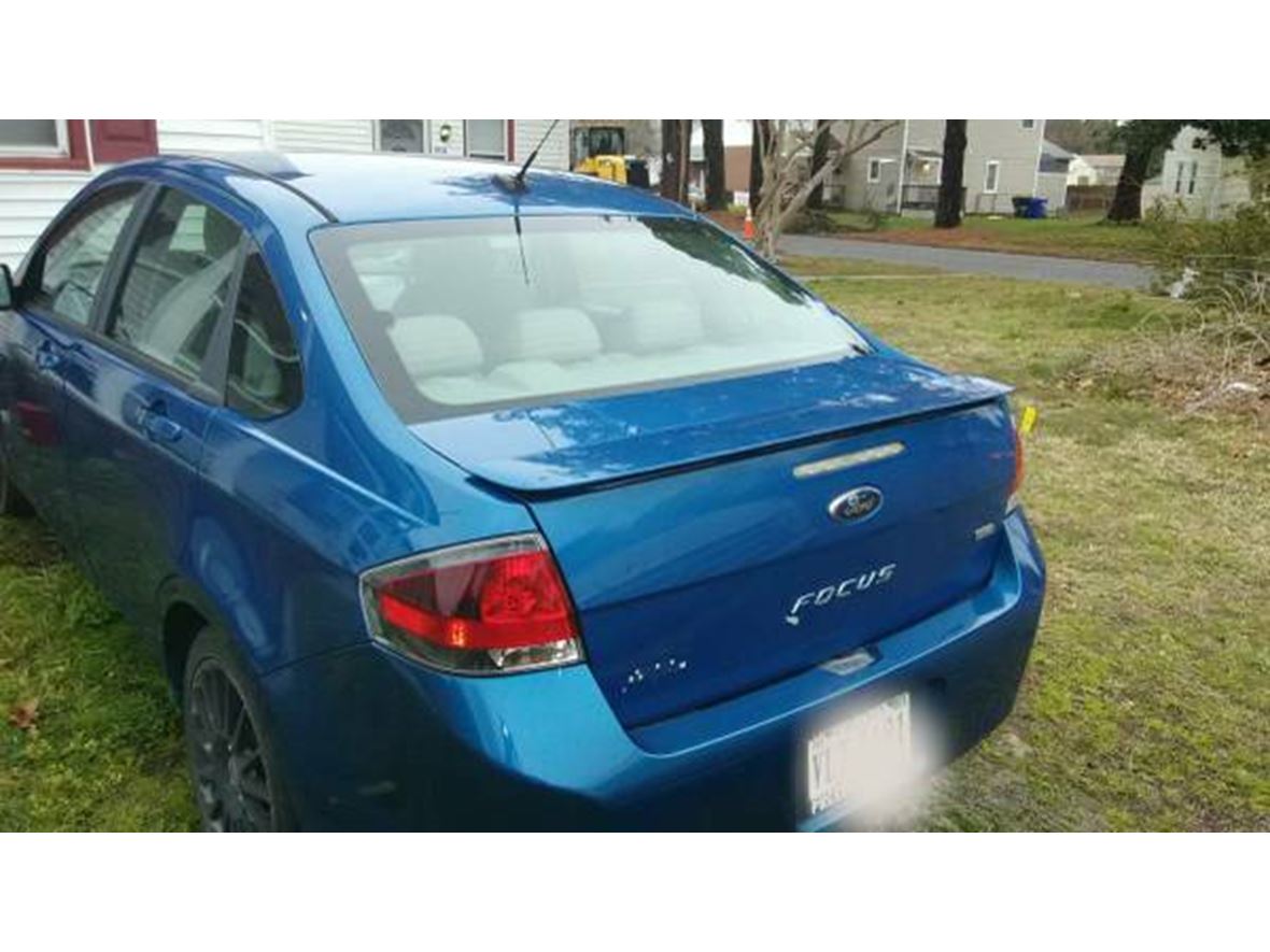 2010 Ford Focus for sale by owner in Chesapeake