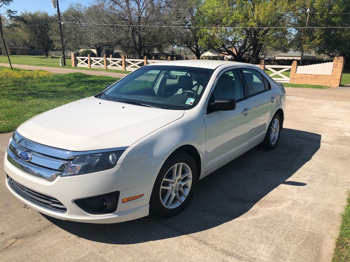 2011 Ford Fusion for sale by owner in Prairieville