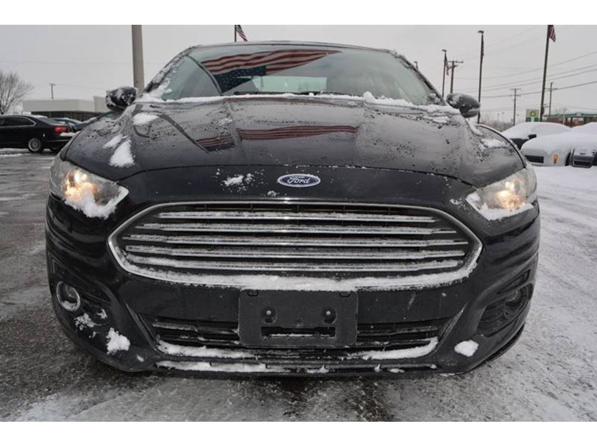 2013 Ford Fusion for sale by owner in Allen Park