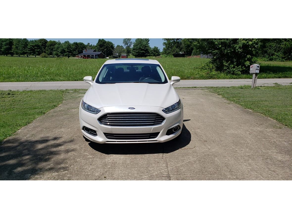 2014 Ford Fusion Hybrid for sale by owner in Lawrenceburg