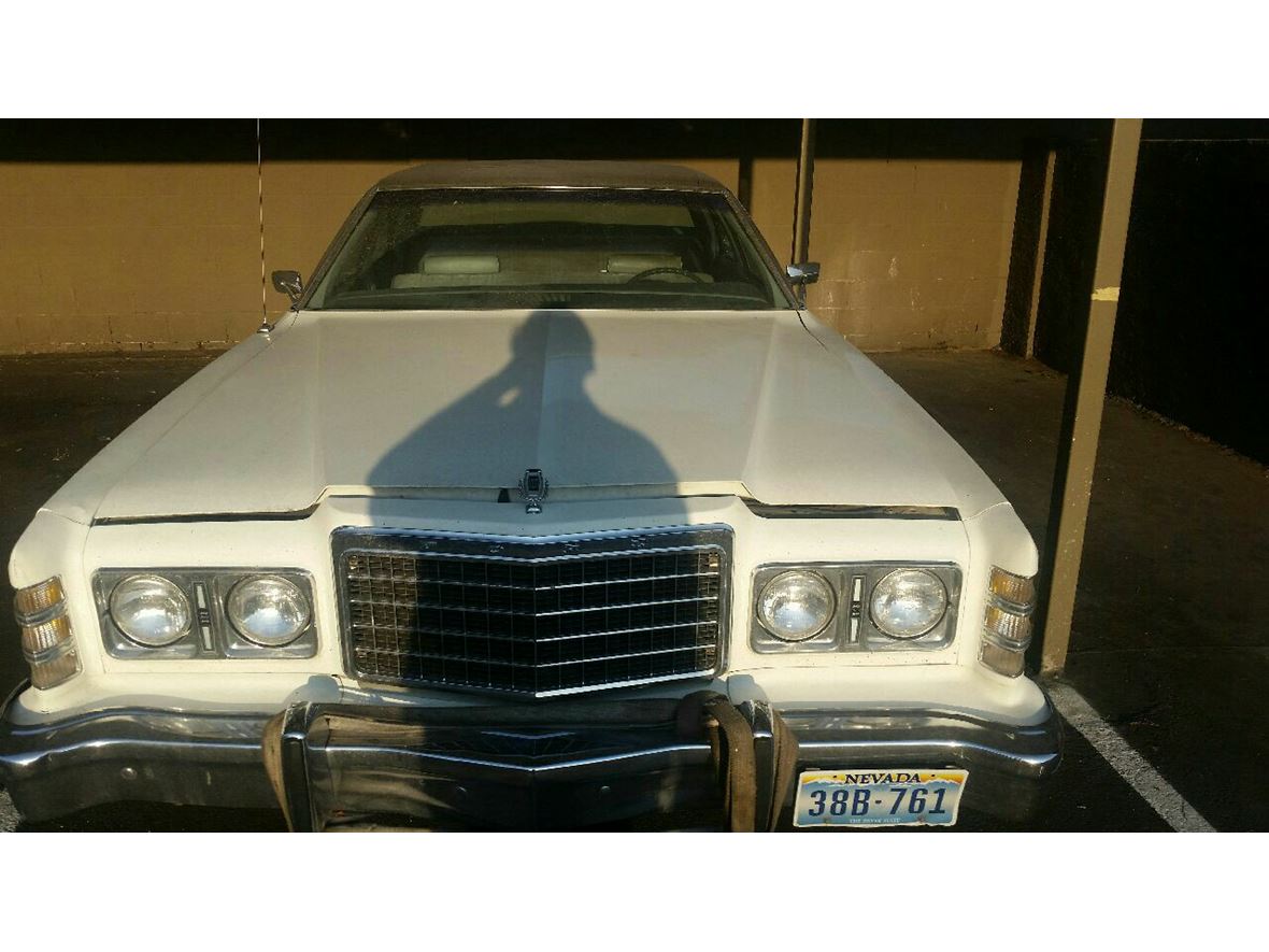 1977 Ford LTD for sale by owner in Las Vegas