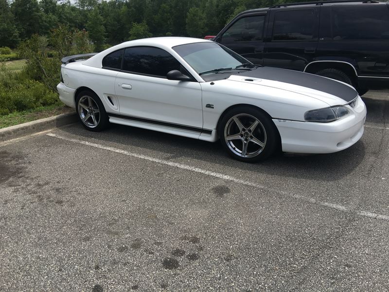 1995 Ford Mustang  for sale by owner in Tallahassee