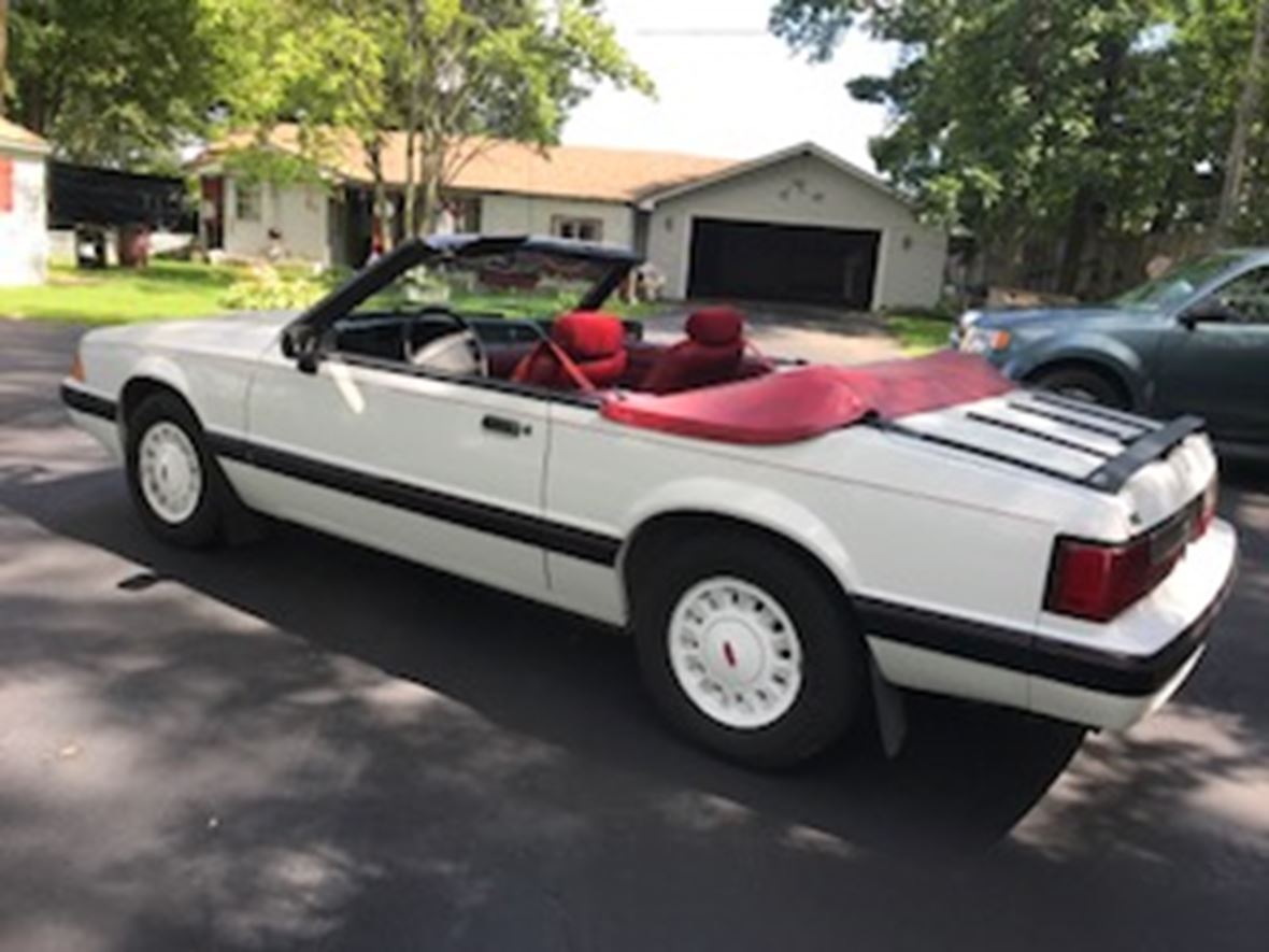 1991 Ford Mustang for sale by owner in Menominee
