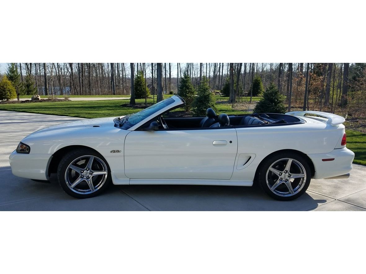 1996 Ford Mustang for sale by owner in Medina