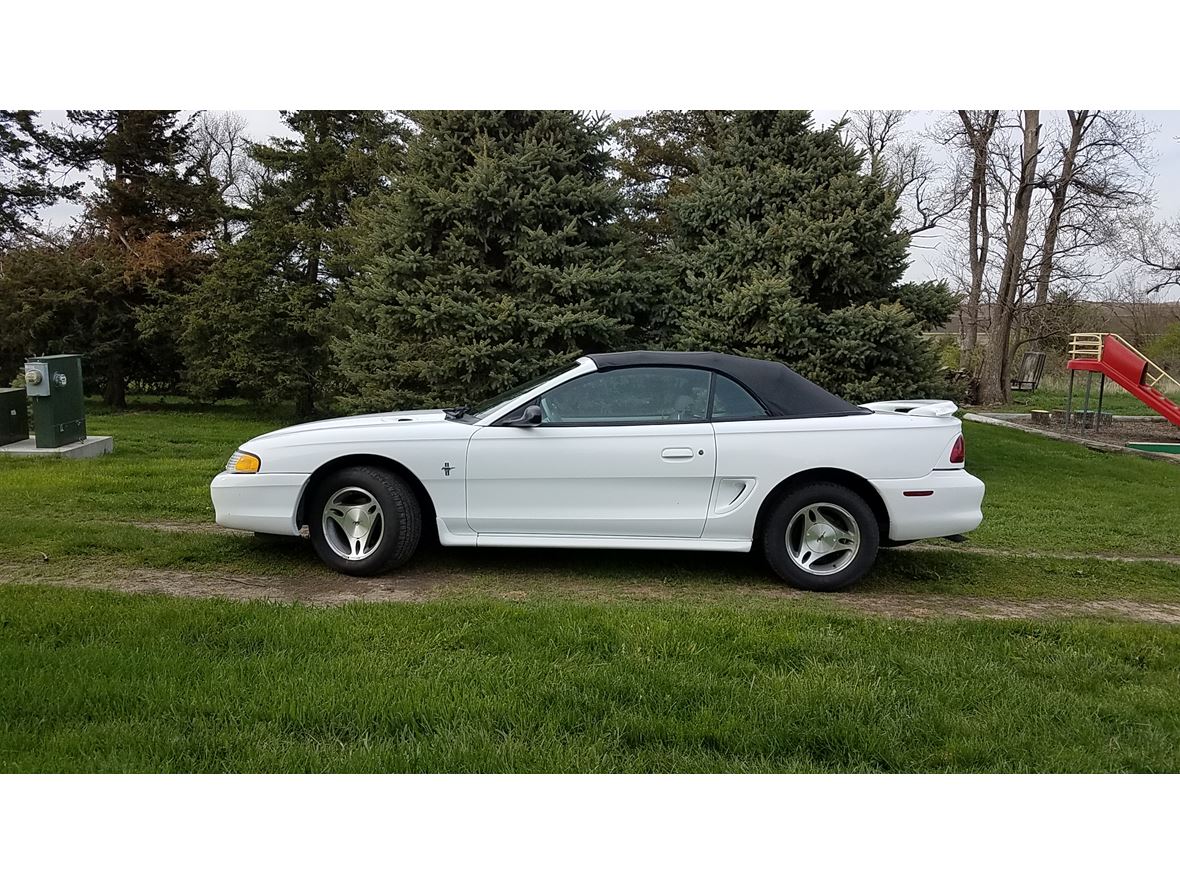 1998 Ford Mustang for sale by owner in Carroll