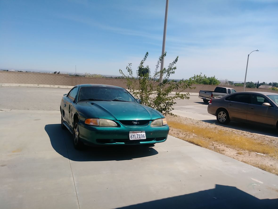 1998 Ford Mustang for sale by owner in Palmdale