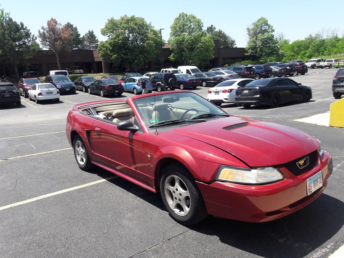 2000 Ford Mustang for sale by owner in Downers Grove