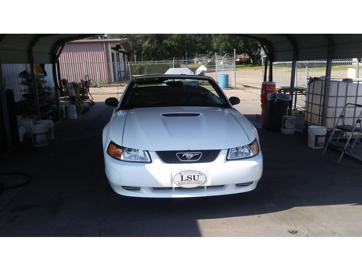 2000 Ford Mustang for sale by owner in Lake Charles