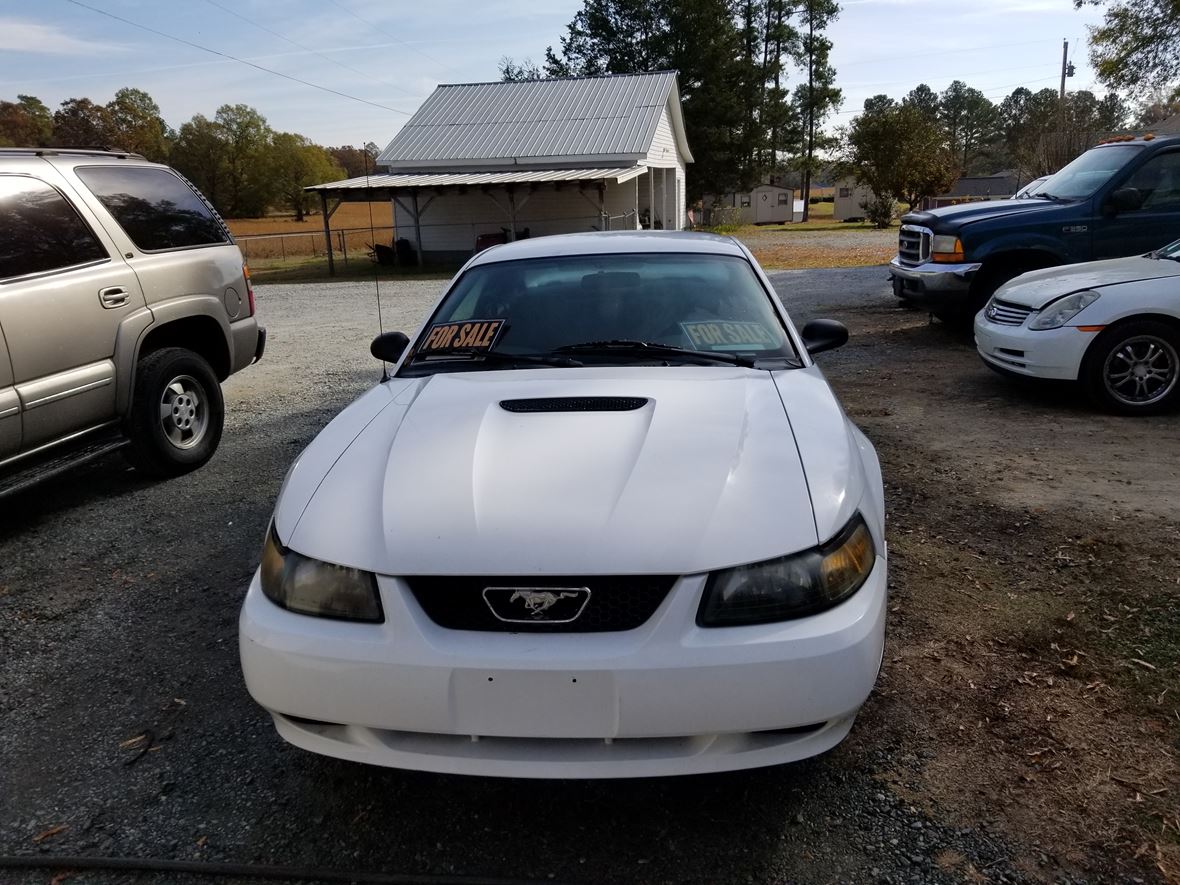 2000 Ford Mustang for sale by owner in Indian Trail