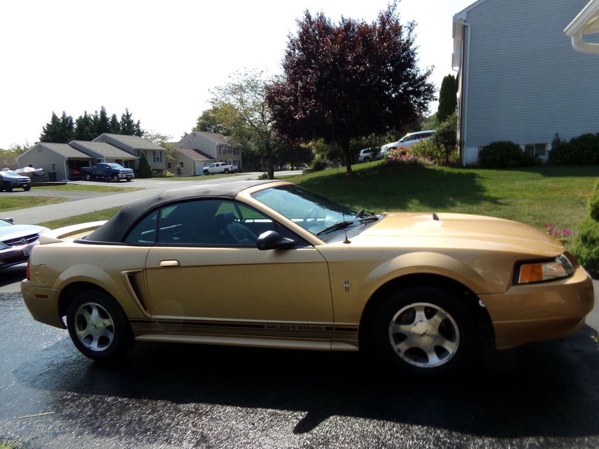 2000 Ford Mustang for sale by owner in Bladensburg