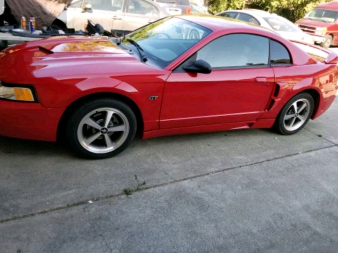 2000 Ford Mustang for sale by owner in Hayward