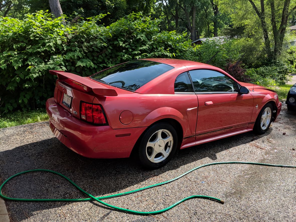 2001 Ford Mustang for sale by owner in Lake in the Hills