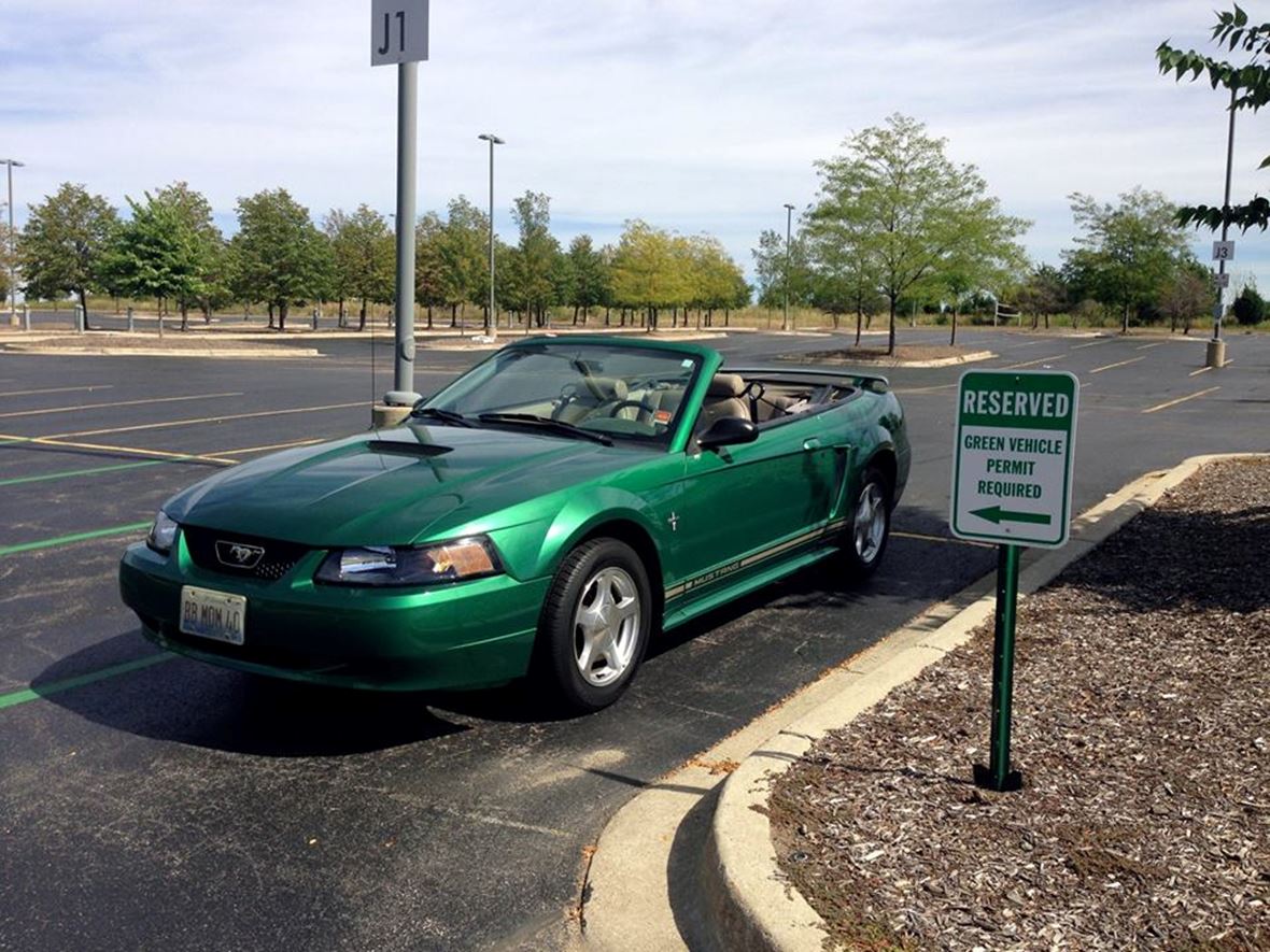 2001 Ford Mustang for sale by owner in Wauconda
