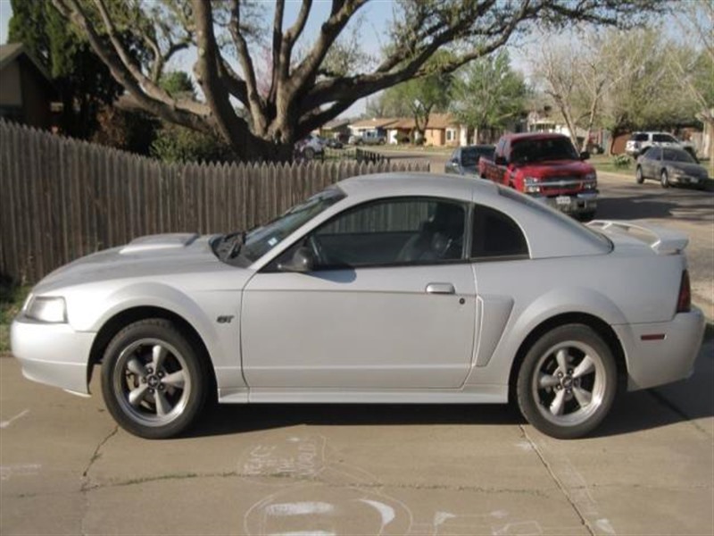 2002 Ford Mustang for sale by owner in MINEOLA
