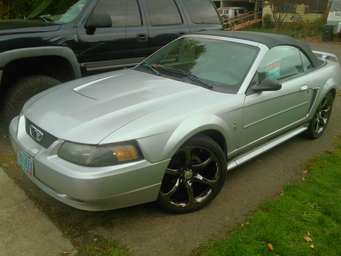 2003 Ford Mustang for sale by owner in Salem