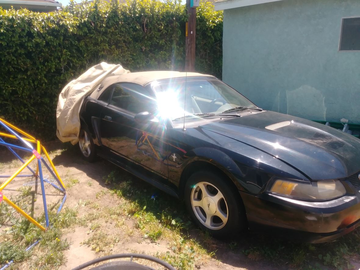 2003 Ford Mustang for sale by owner in Inglewood