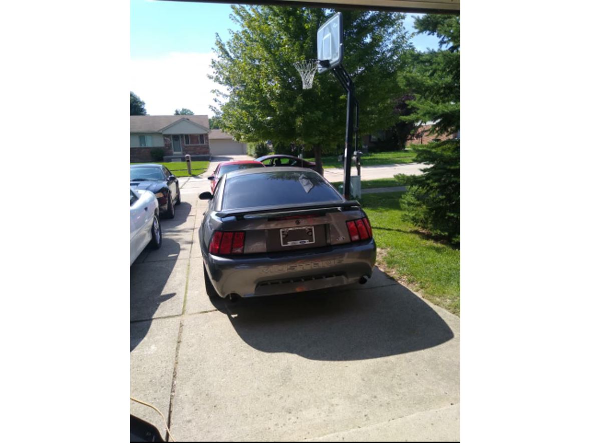 2004 Ford Mustang for sale by owner in New Baltimore
