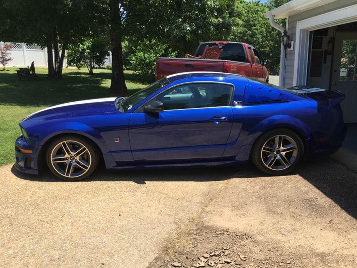 2005 Ford Mustang for sale by owner in Scottsville