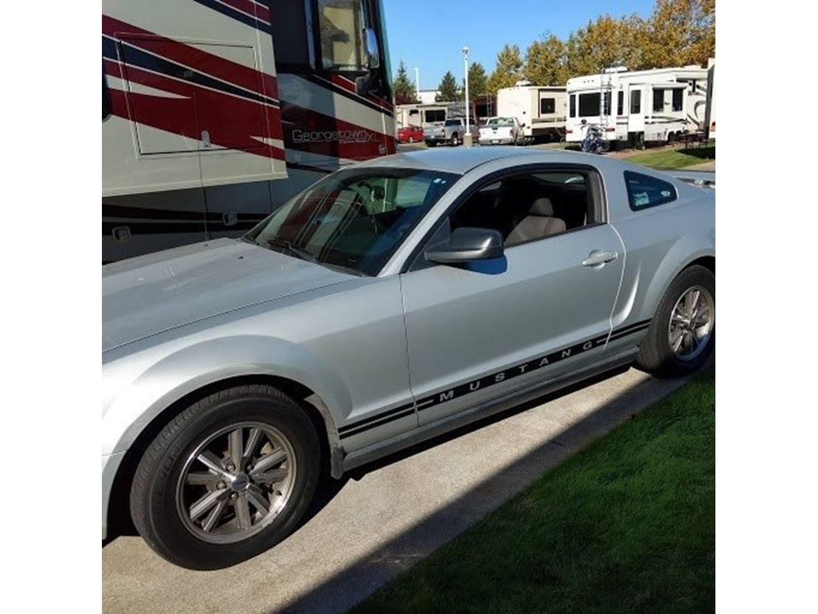 2005 Ford Mustang for sale by owner in Salem