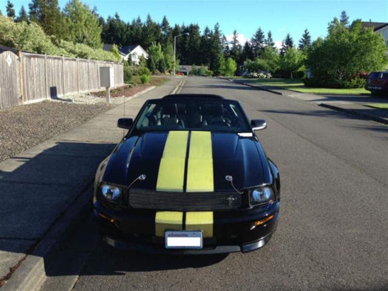 2007 Ford Mustang for sale by owner in LYNNWOOD