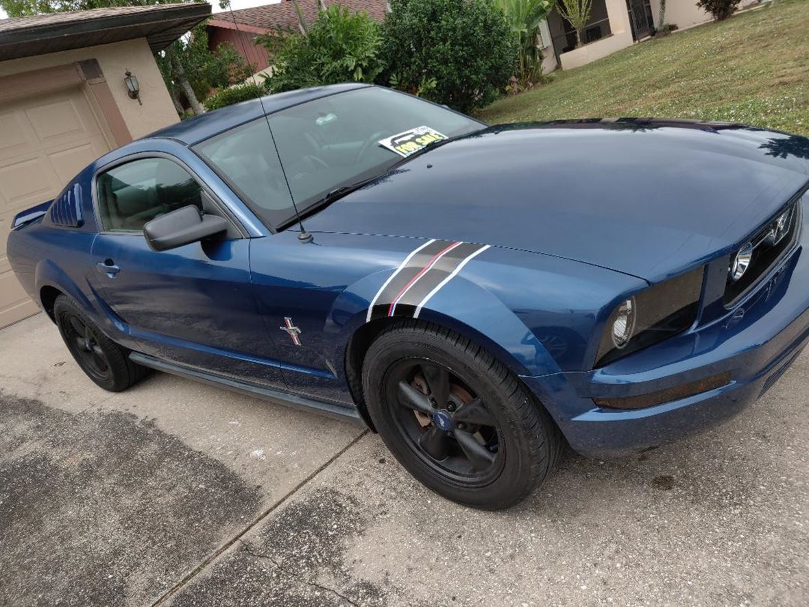 2007 Ford Mustang for sale by owner in Cape Coral