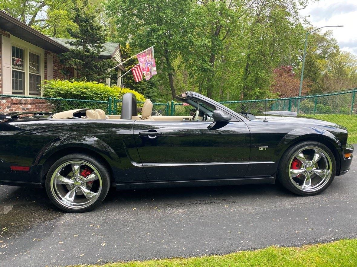 2008 Ford Mustang for sale by owner in Glenside