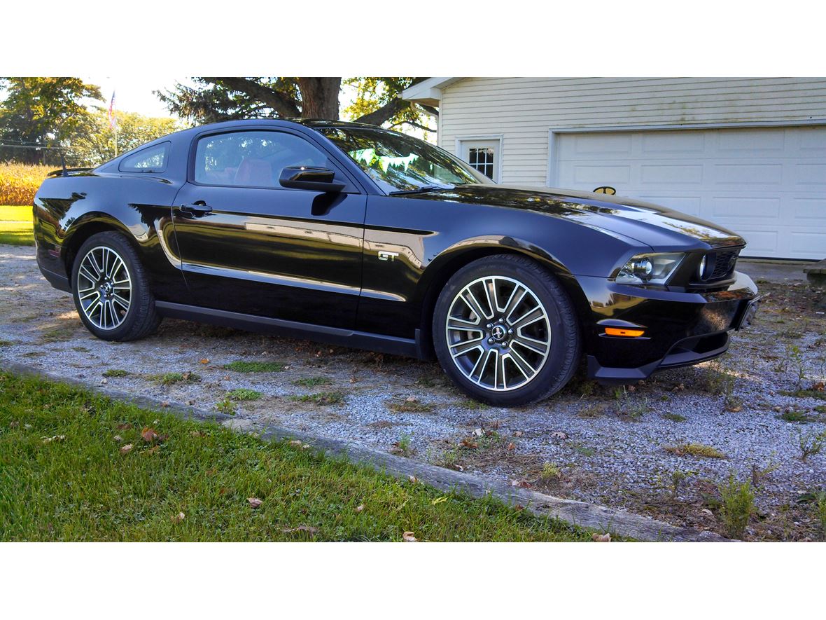 2010 Ford Mustang for sale by owner in Toledo