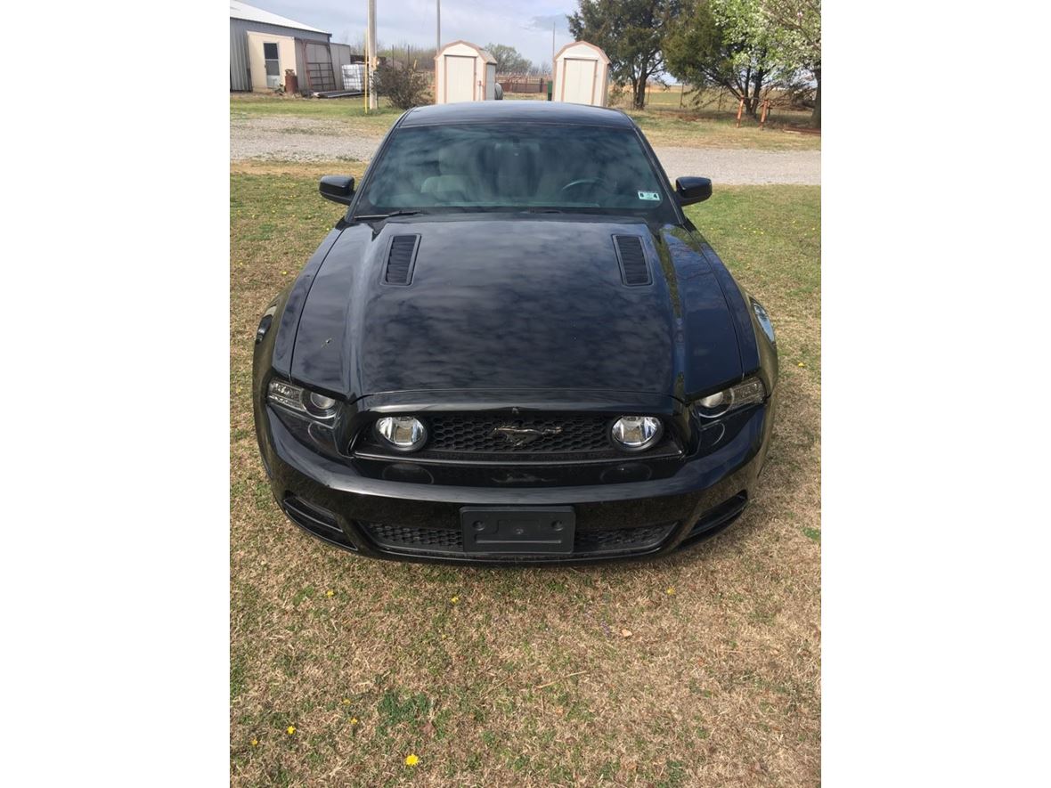2013 Ford Mustang for sale by owner in Duncan