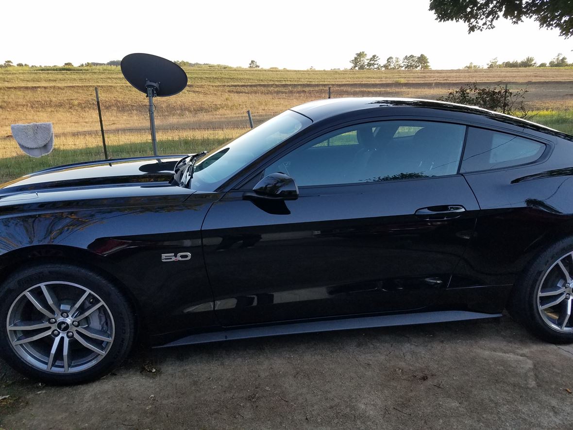 2015 Ford Mustang for sale by owner in Maysville
