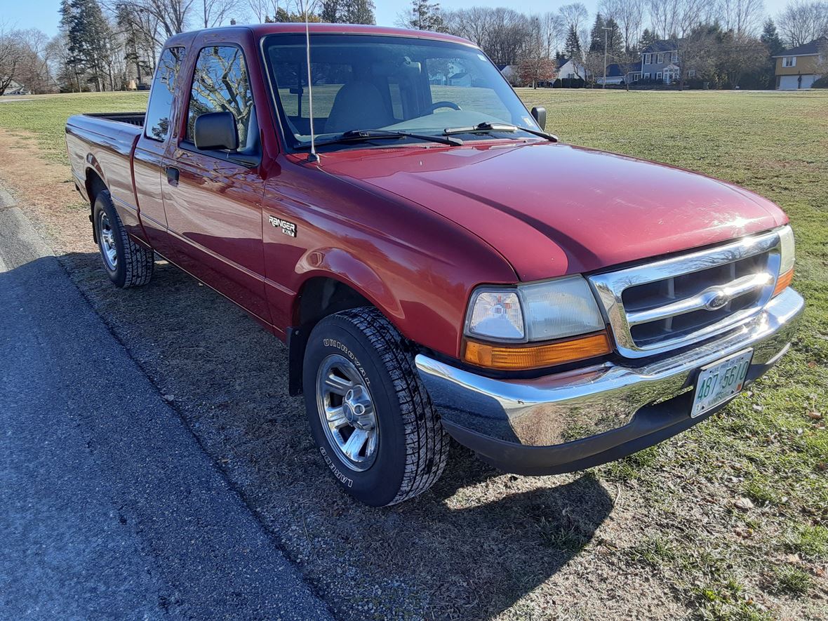 2000 Ford Ranger for sale by owner in Rochester